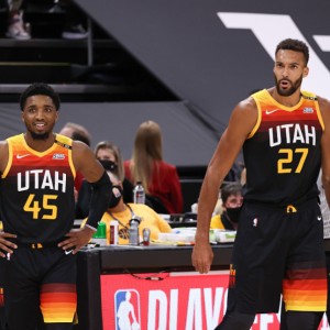C7娱乐app下载-27 戈贝尔18+21爵士终结国王连胜  